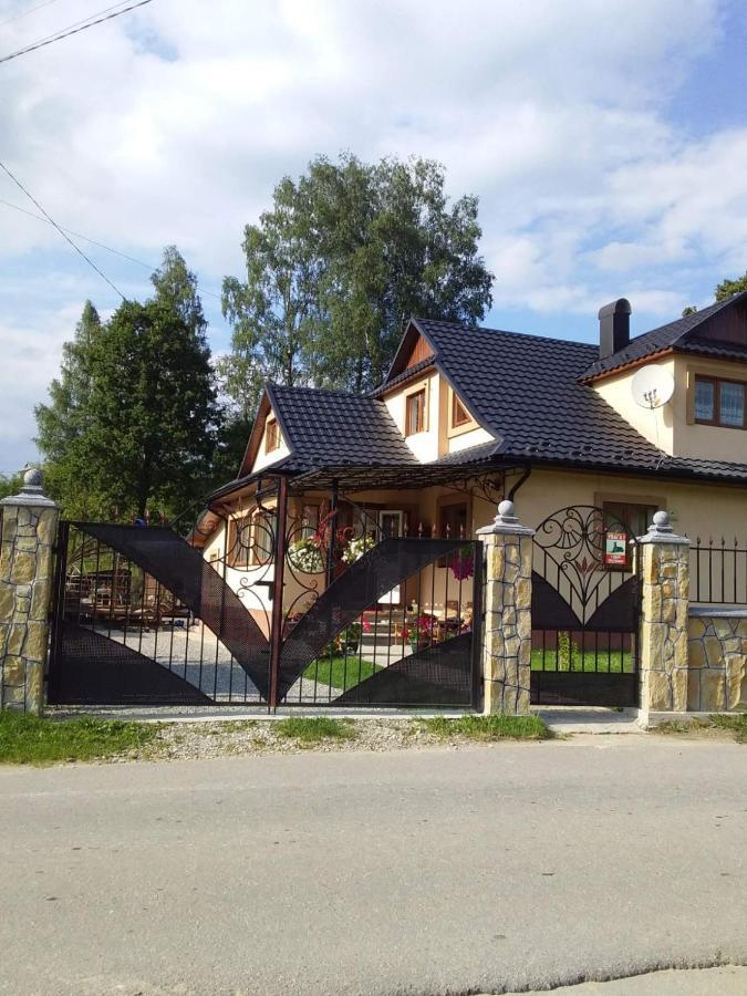 Mlynski Mykulychyn Exterior photo